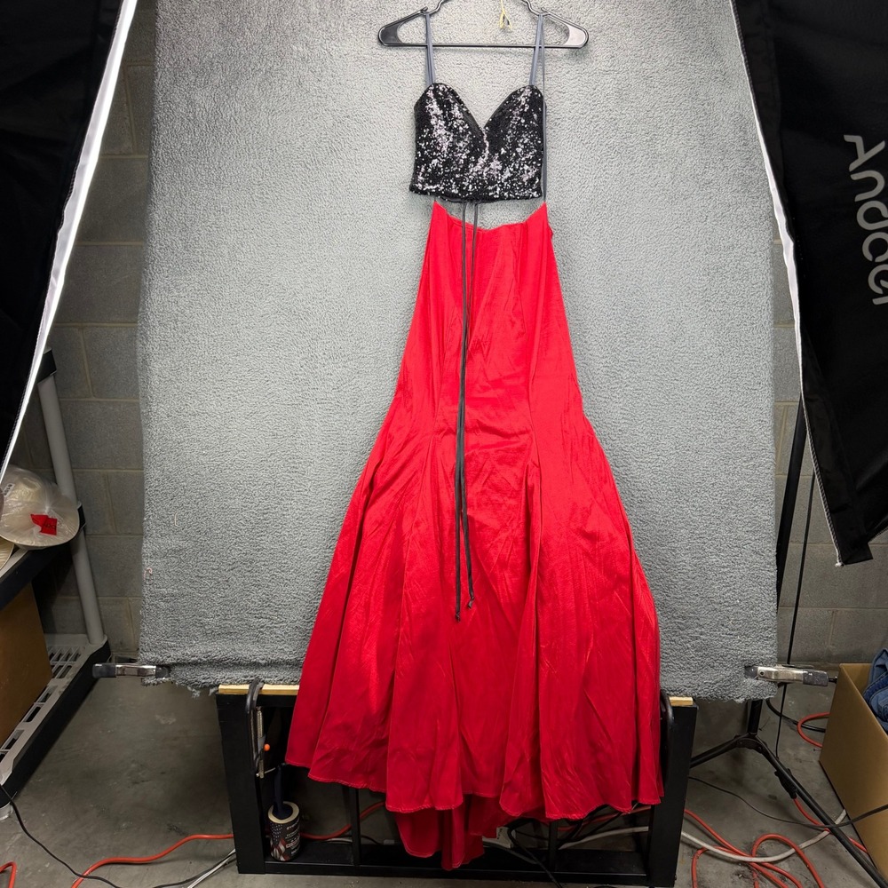 Windsor 2 Piece Prom Dress Set Black Sequin Crop Top Red Mermaid Skirt Size 3/4